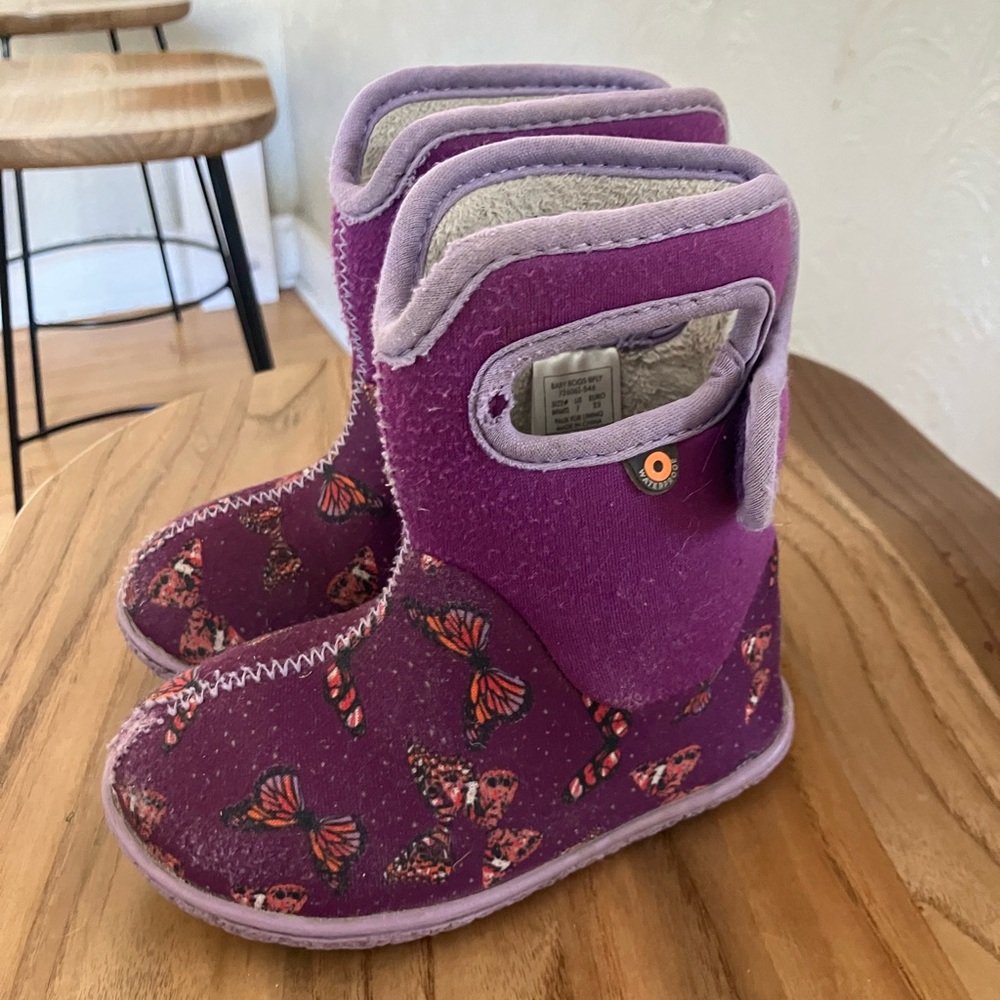 BOGS baby Butterfly Boots size 7